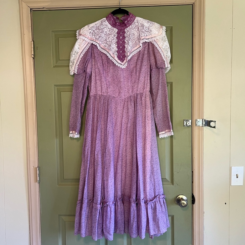 Vintage Gunne Sax Prairie floral long lace dress with